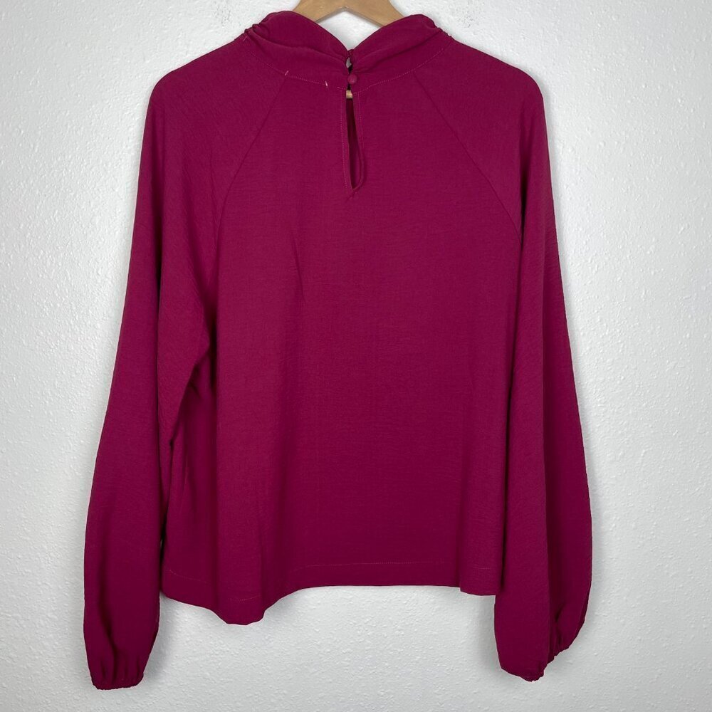 NWOT Evereve Devin Gathered Smocked Mockneck Blouse with Peasant Sleeve Size XL - Picture 7 of 10